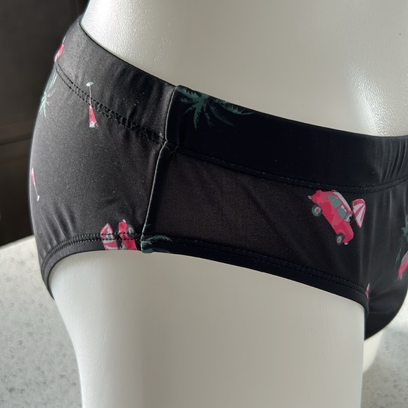 Men’s pattern swim brief - Picture 2 of 10